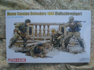 DML6514  Monte Cassino Defenders 1944 Fallschirmjäger